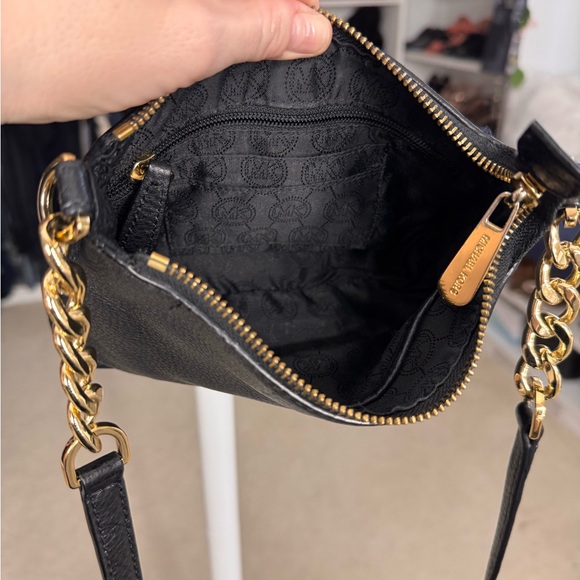 Michael Kors Black Crossbody Pebbled Leather Bag with Gleaming Gold Hardware - Picture 10 of 10